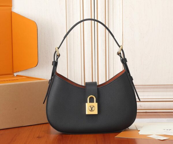 **Original single model: M24611; original development, all-steel hardware, Low Key Shoulder Bag, once again proves the brand's exquisite craftsmanship with its gorgeous design. Soft cowhide leather is dyed and calm tone, adjustable shoulder straps and suede lining set off a delicate atmosphere. through...