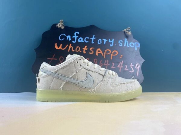 H40CN N1KE SB Dunk Low Mummy-DM0774-111