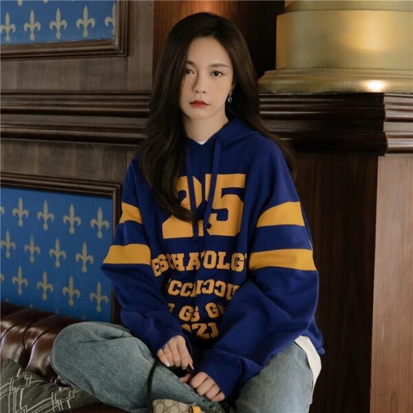 Gu Gucci 2021 new sweatshirts for men and women, the same style for couples, the latest baseball tribal burst pattern hooded sweatshirt is made of customer-supplied sweatshirt terry fabric, loose version, a must-have item for men and goddesses