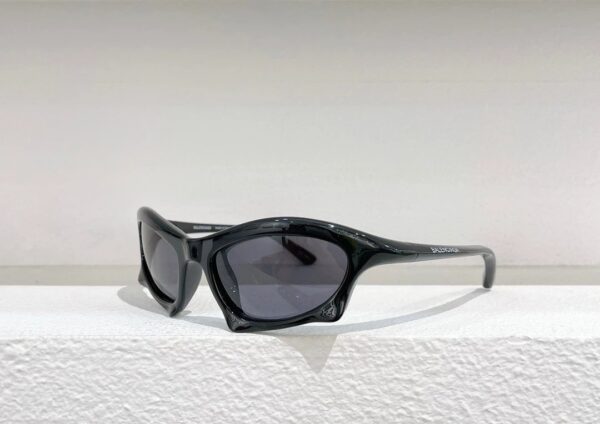 Balenciaga 22SS BAT RECTANGLE SUNGLASSES 蝙蝠侠 bat 墨镜 Balenciaga眼镜 巴黎世家蝙蝠侠 batman 墨镜 颜色自行备注