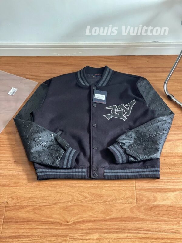路易Lu驴FW22秋冬单品 多色款合集系列 老花 拼接 拼色 皮袖 毛巾绣花 棒球服 毛呢 棒球夹克外套 ct